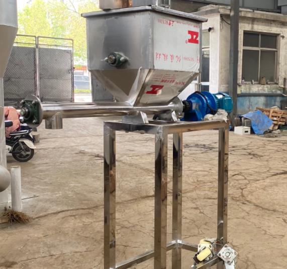黃石螺旋輸送機：化工食品行業(yè)高效輸送解決方案-定制螺旋給料機設(shè)備
